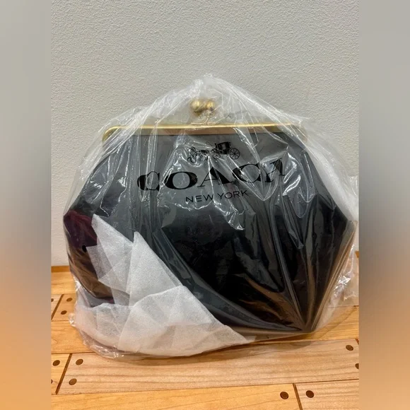 NWT Coach Large Frame Kisslock Bag Black - Picture 5 of 8